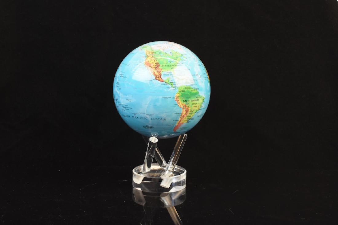Mova Revolving Earth Globe (1 of 5)