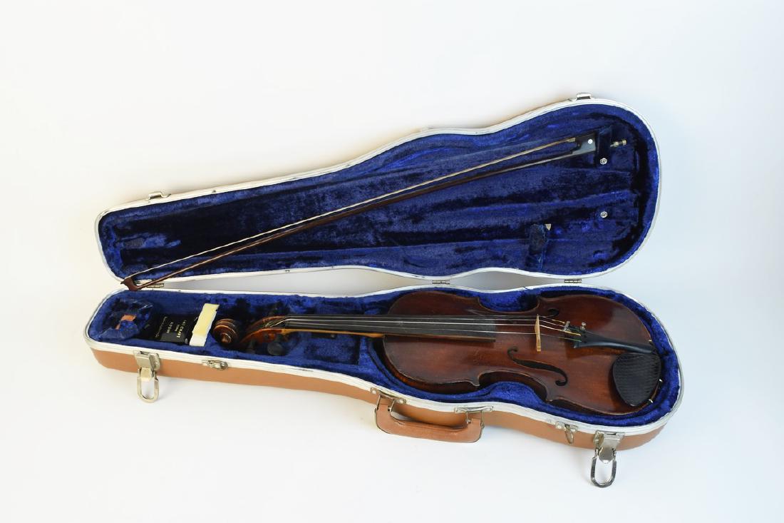 Violin With Bow, EH Roth Case & Accessories (1 of 8)