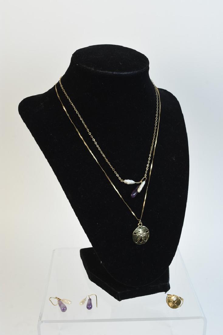 Assortment of 14K Yellow Gold Jewelry (1 of 7)