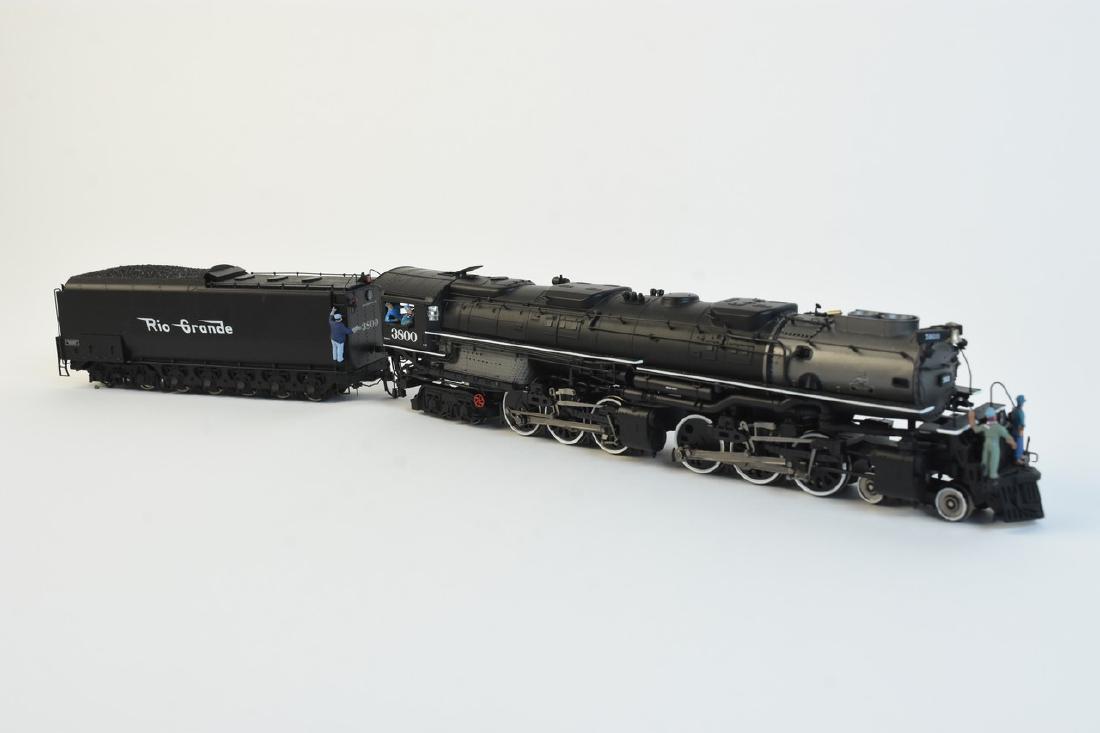 L-97 #3800 D&RGW 4-6-6-4 Model Train (1 of 12)