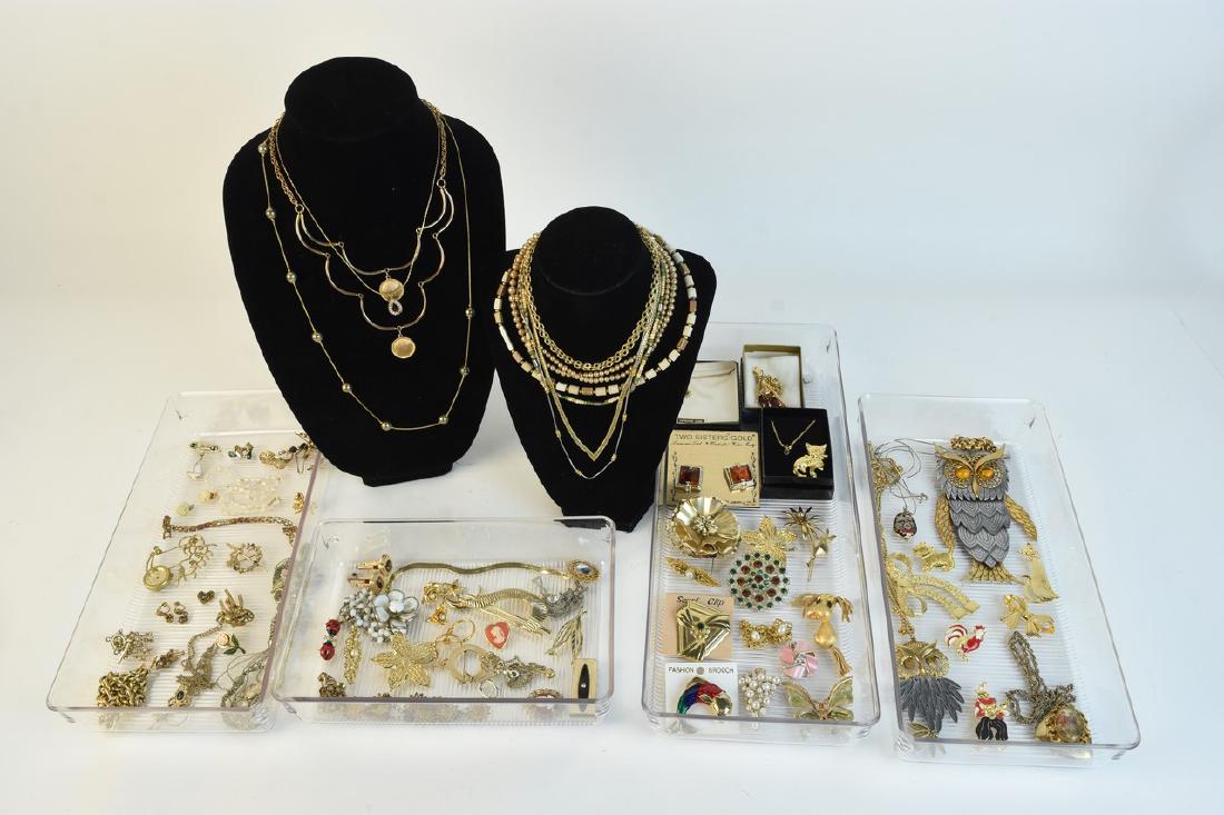 Costume Jewelry; Monet, 1923, Jade + (1 of 9)