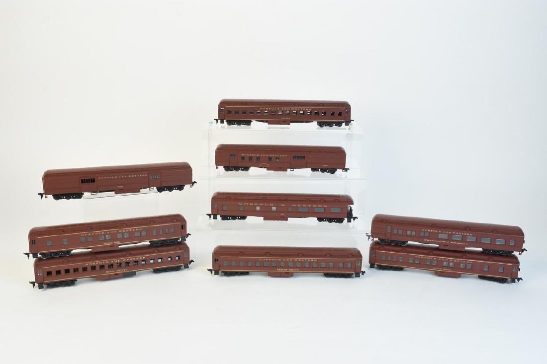 Athearn Norfolk & Western HO Scale Passenger Cars