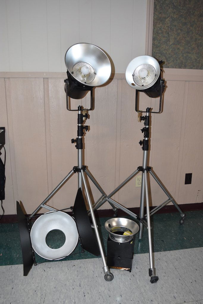 Bowen's Mono 9000 & 15000 Light System w/ Tripods (1 of 5)