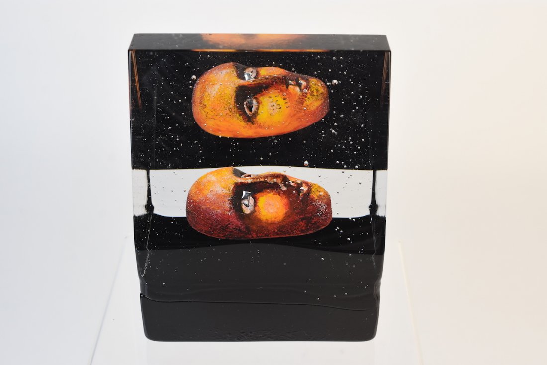 Kosta Boda Bertil Vallien Brain Sculpture: Unique Kosta Boda glass sculpture with encapsulated face, referred to as a brain, created by Swedish designer and glass innovator Bertil Vallien, signed and numbered 7090876. Titled "House of Mystery"