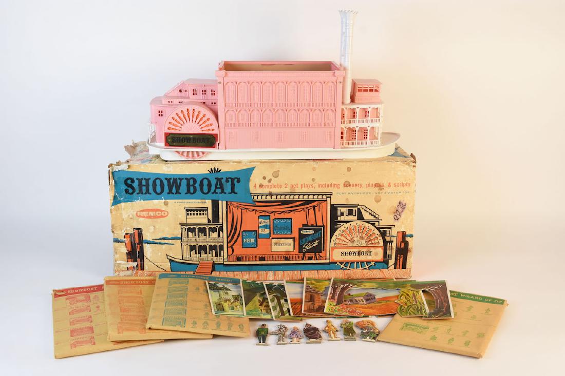 showboat toy