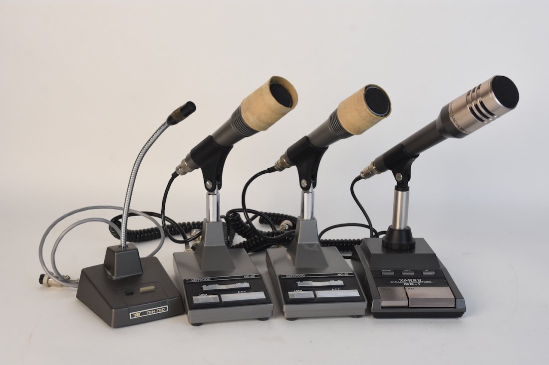 Vintage Desk Microphones: A collection of desk microphones. The collection includes one Yaesu MD-1; two Kenwood MC-60; and one Ten-Tec 705. Untested. Light cosmetic wear and dust build up. Contact our recommended 3rd party "fo