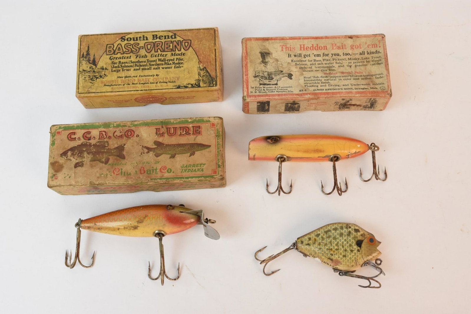 South Bend Bass-Oreno & Creek Chub Wiggler: Creek Chub Wiggler in gold fish. Creek Chub Bait Co. fishing lure box No. 106. Heddon Pumpkinseed. Heddon-Dowagiac fishing lure box No. 7300RA Bass-Oreno No. 973 w/ box. Contact our recommended 3rd pa