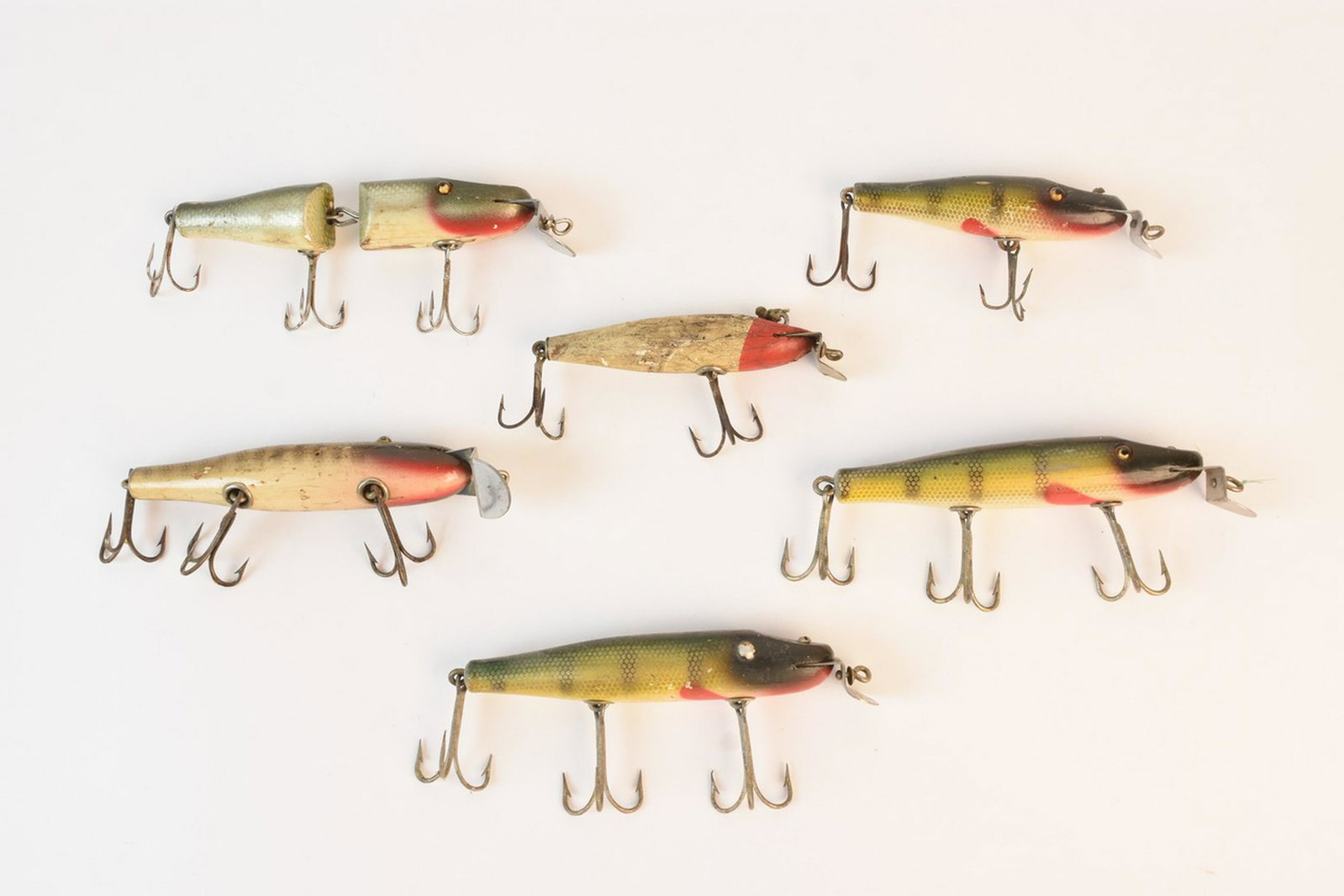 (6) Creek Chub Pikeys: (6) Creek Chub Pikey fishing lures. Contact our recommended 3rd party "for profit" shipper Pak Mail at (260) 637-4809 or contact@pakmailshipsfortwayne.com for shipping quote PRIOR to bidding. Scheerer