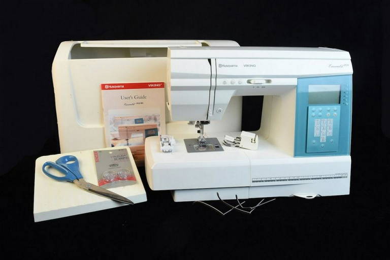 Viking Emerald 203 Sewing Machine Sep 29, 2019 Scheerer McCulloch