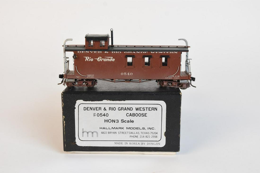 D&RGW Caboose #0540 by Dongjin, HOn3: Denver & Rio Grande Western Caboose #0540, HOn3 scale by Hallmark Models Inc. Made in Korea by Dongjin. Box measures 6 3/4" x 4" x 2 1/2". Contact our recommended 3rd party "for profit" shipper Pak Ma