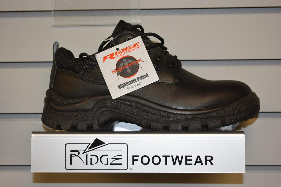 Men's Ridge Nighthawk Oxford Shoes - 9.5: NEW in box, men's Ridge Nighthawk Oxford footwear in black. Leather and polyester uppers. US size 9.5. Contact our recommended 3rd party "for profit" shipper Pak Mail at (260) 637-4809 or contact@pakm