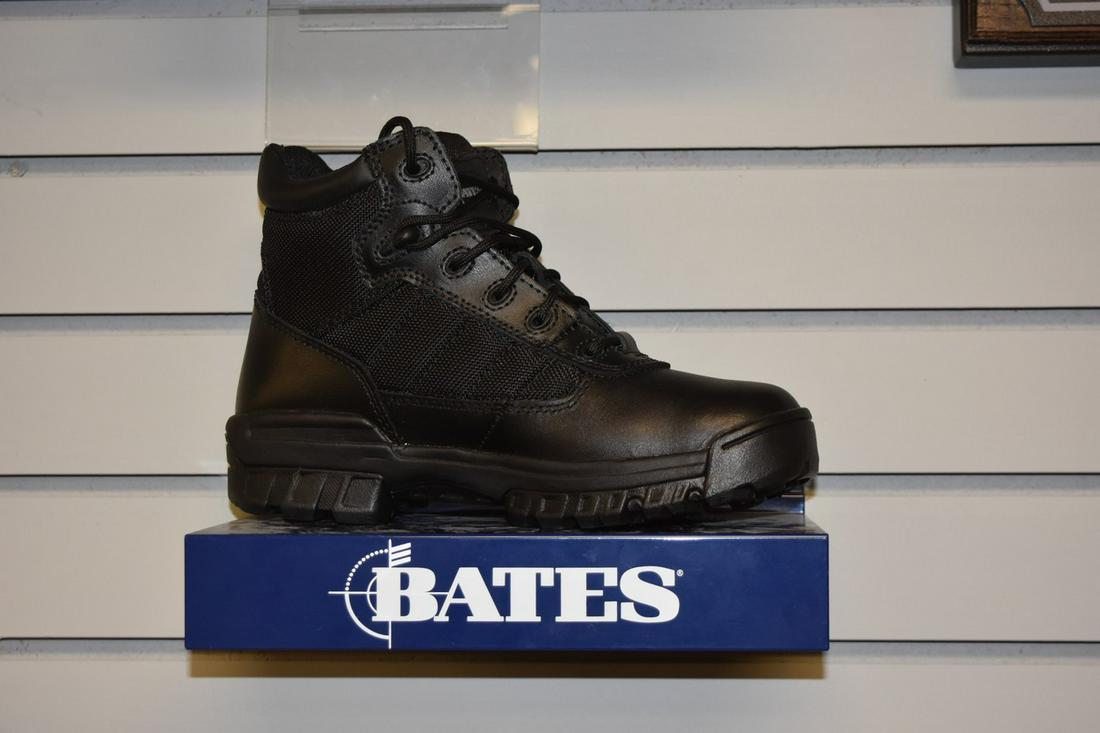 Women's Bates Enforcer Ultralit 5" Black Boots, 7.: NEW in box, women's Bates Enforcer Ultralit 5" black boots. Leaher/ nylon. US size 7.5M. Contact our recommended 3rd party "for profit" shipper Pak Mail at (260) 637-4809 or contact@pakmailfw.com for