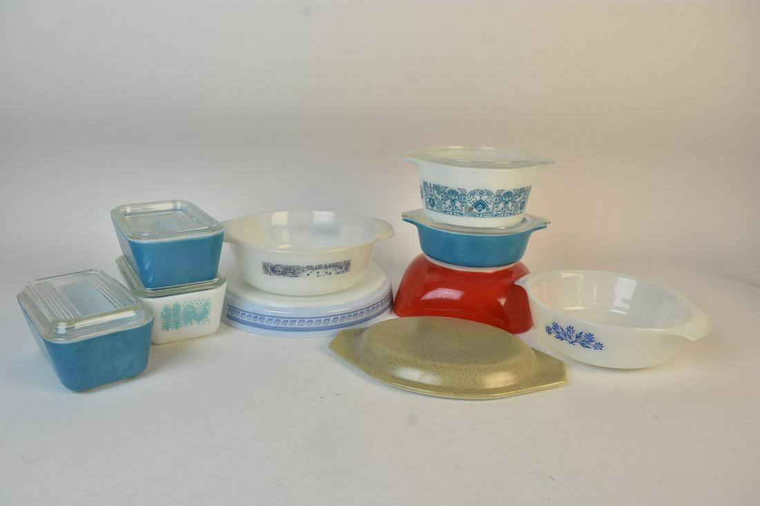 Assorted Vintage Pyrex Refrigerator & Fire King Dishes (1 of 20)