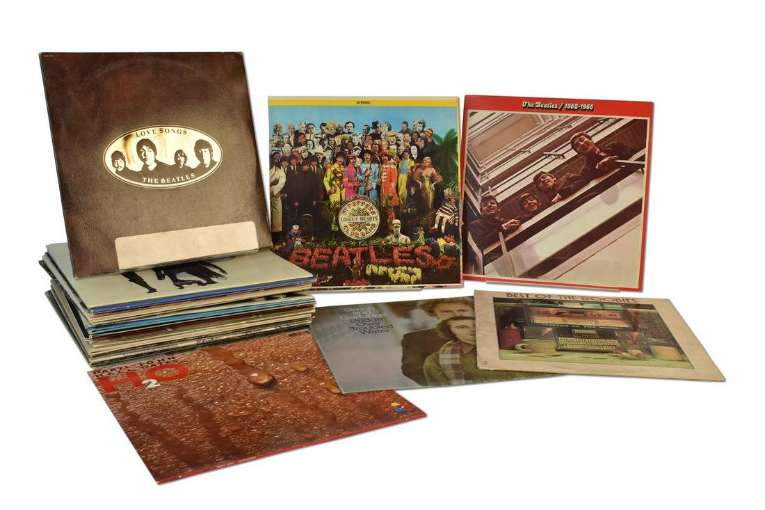 (16) Records Incl. Beatles, Carpenters + (1 of 18)