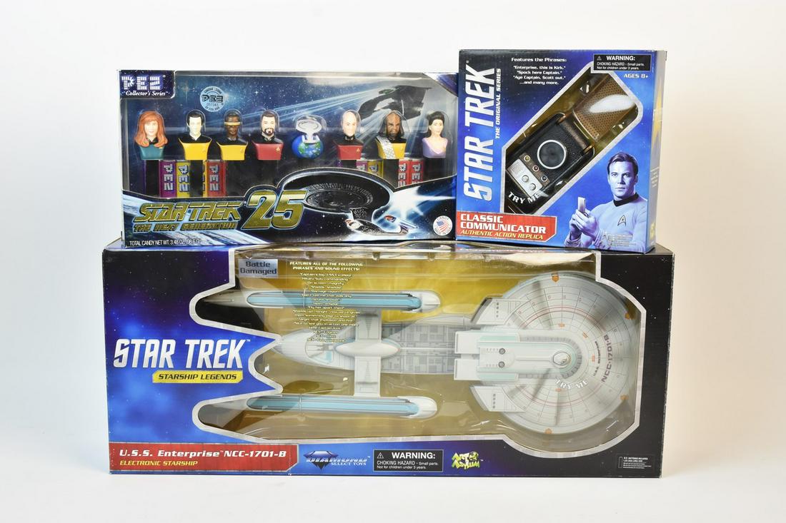 Star Trek Memorabilia Incl. Pez (1 of 9)