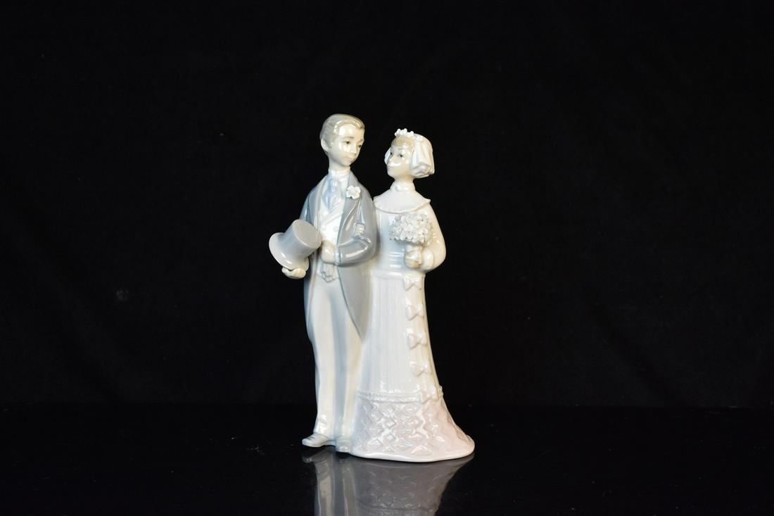 Lladro "Wedding" Figurine 4808 (1 of 7)