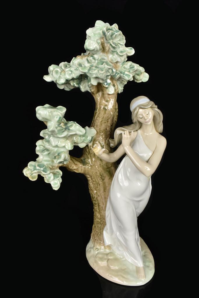 Lladro "Musical Muse" Porcelain Figurine, #5651 (1 of 5)