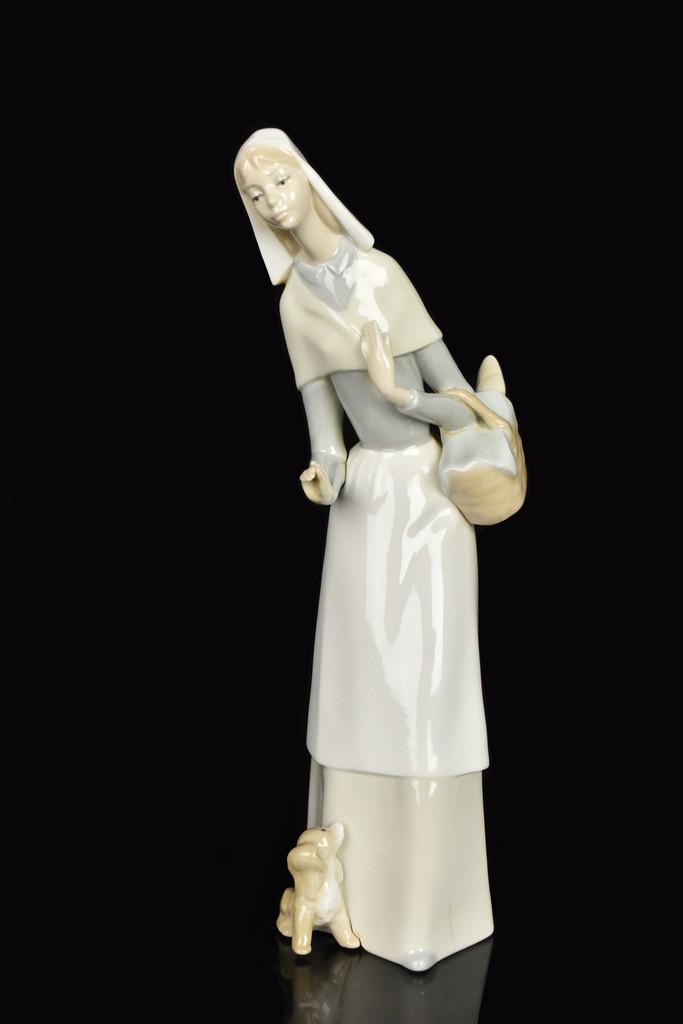 Lladro Shepherdess w/ Dog, #1034 (1 of 6)