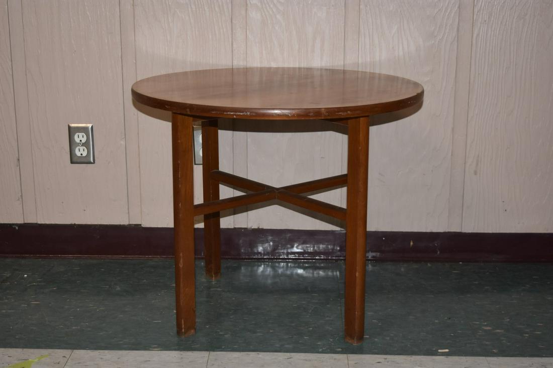 MCM Dunbar Side Table (1 of 10)