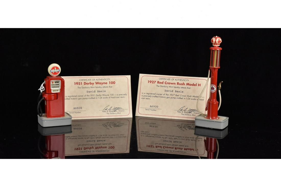 (2) Vintage Danbury Mint American Gas Pumps (1 of 10)