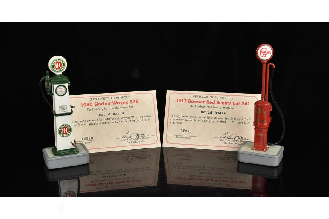 (2) Vintage Danbury Mint American Gas Pumps (1 of 9)