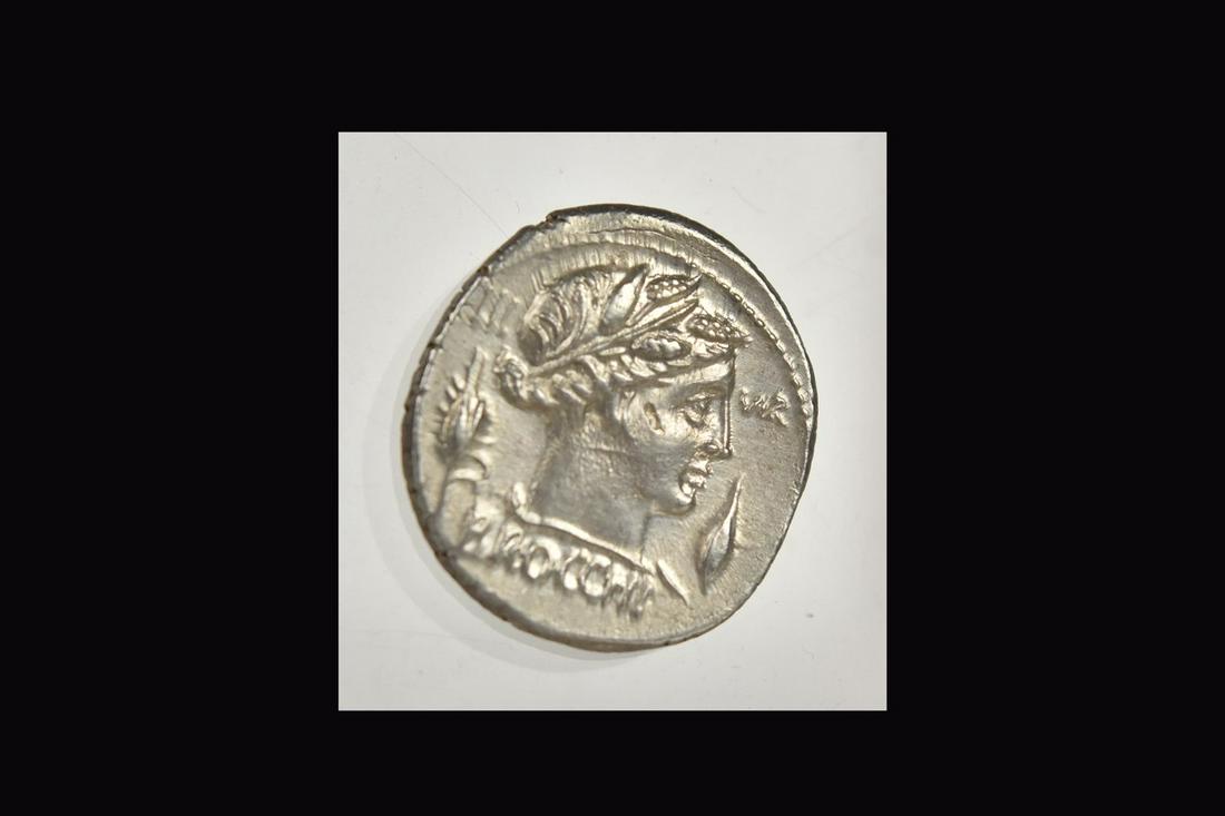 R L Furius Brocchus AR Denarius (1 of 3)