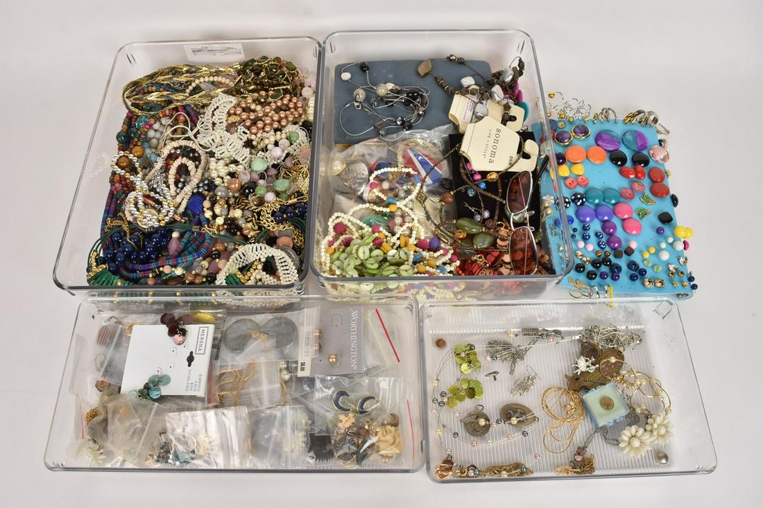 Costume Jewelry Incl. Sonoma: A large assortment of costume jewelry including Sonoma, Avon, Merona, and more. Includes sunglasses, a large assortment of earrings, necklaces, bracelets, and pins. Condition varies. Please Note: Sche