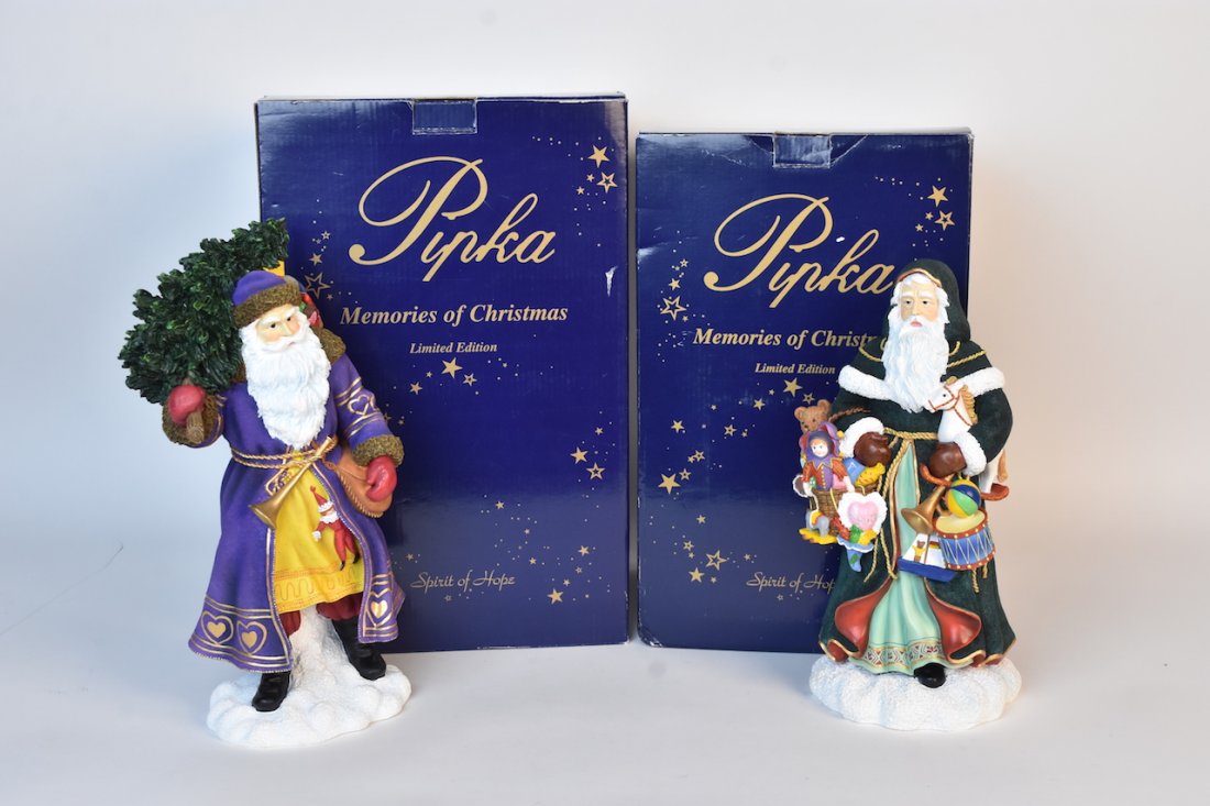 Pipka Limited Edition Santas (2): A pair of Pipka Limited Edition Santas in original packaging from the Memories of Christmas series. Includes Russian Father Christmas numbered 378/4500 (#13973); and Kris Kringle, numbered 1601/4500 (