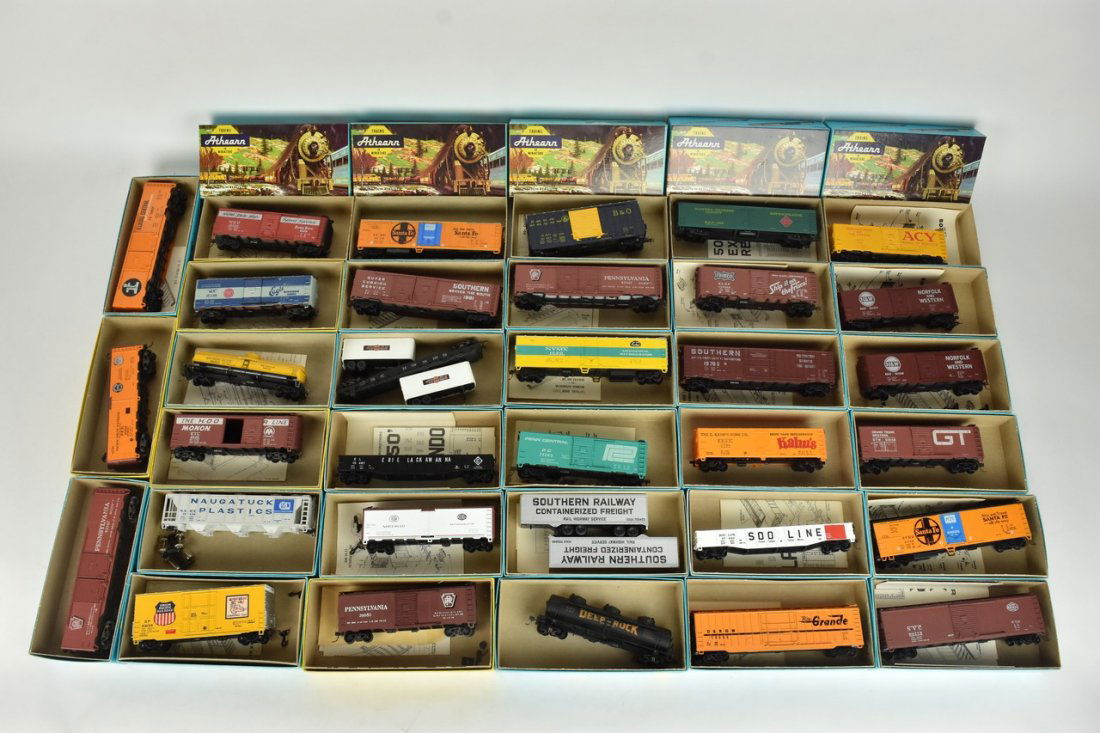 (33) Athearn HO Scale Train Cars: A collection of 33 Athearn HO scale model train kits in original packaging, most assembled. Some trains may not match box label or box label has been scratched out; light shelf wear to packaging; hand