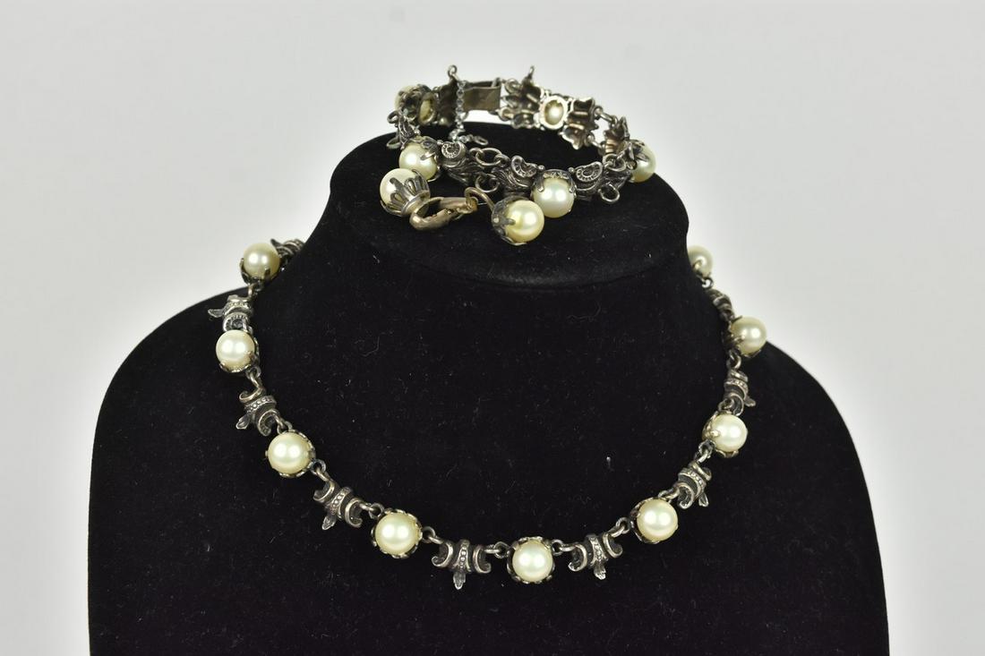 3 Piece Set Cini Sterling Jewelry: 3-Piece set, Cini sterling and faux pearl necklace, bracelet and earrings. 1) Necklace weight : 1.55 ozt., all materials inclusive. 2) Bracelet weight: 1.2 ozt., all materials inclusive. 3) Earrings w