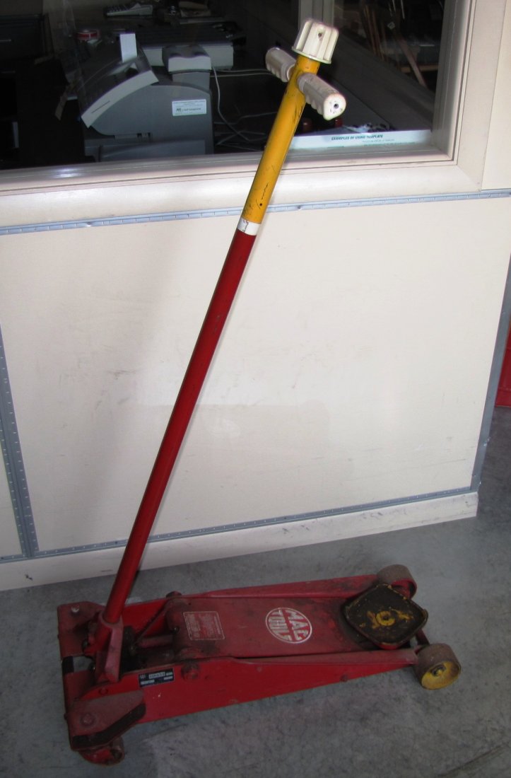 44a 2 Ton Capacity Mac Tools Floor Jack