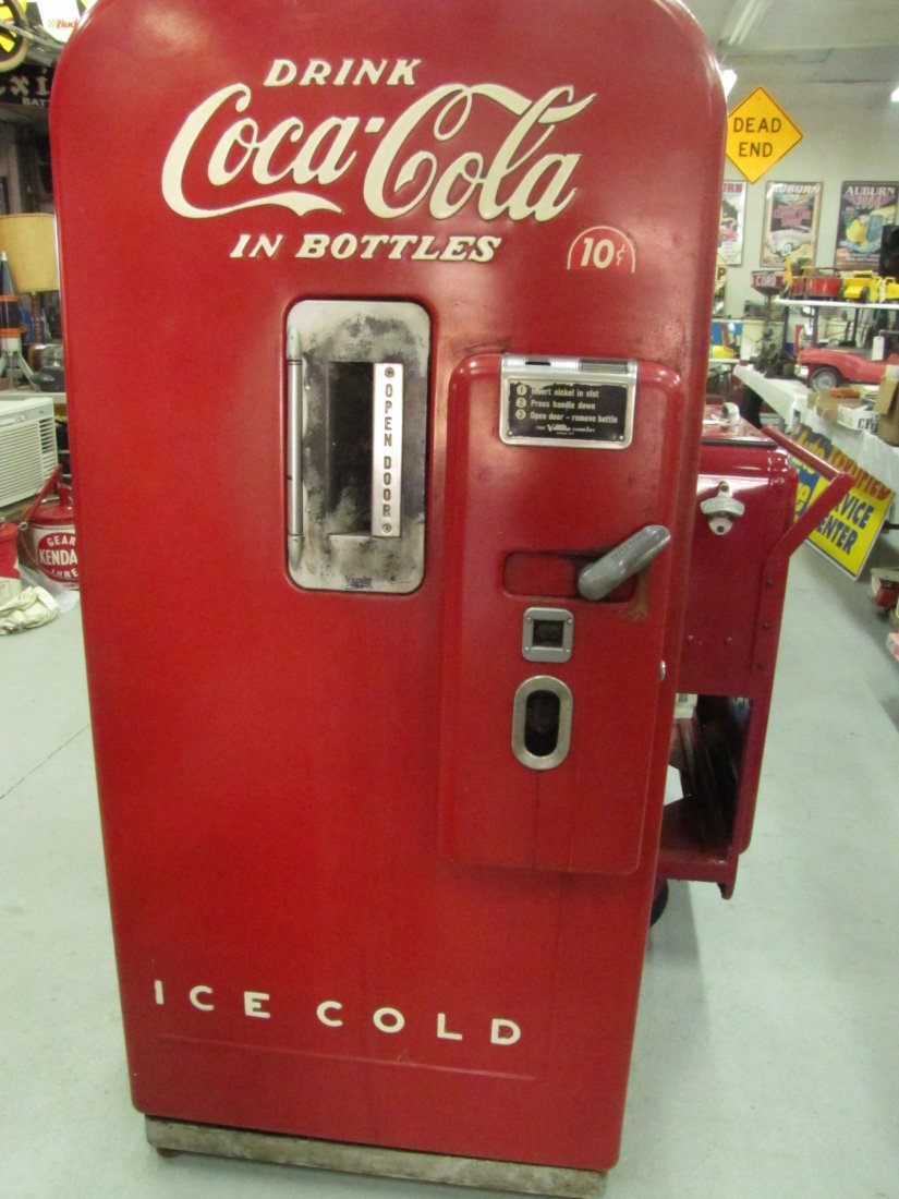 Coca-Cola 10 Cents Vending Machine