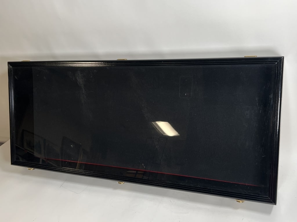 2012/13 IU Sweet 16 autographed guitar (1 of 19)