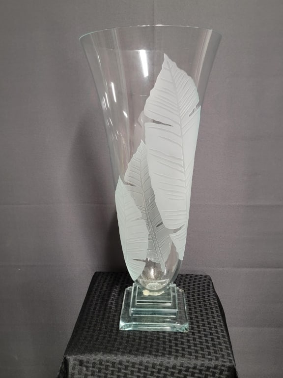 Stephen Schlanser Glass Vase (1 of 7)