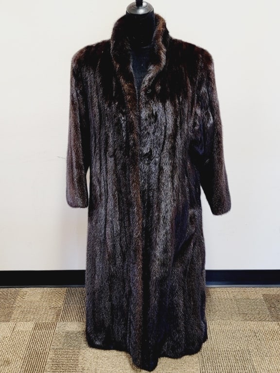 Daesler Fur Full Length Coat (1 of 9)