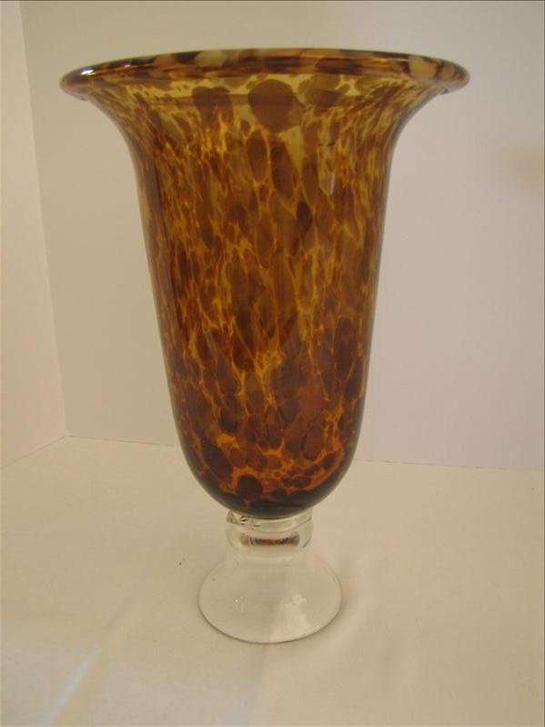 Large Root Beer End of Day Glass Urn: Large Root Beer End of Day Glass Urn. Measures 13.5" tall and 8.5" in diameter.