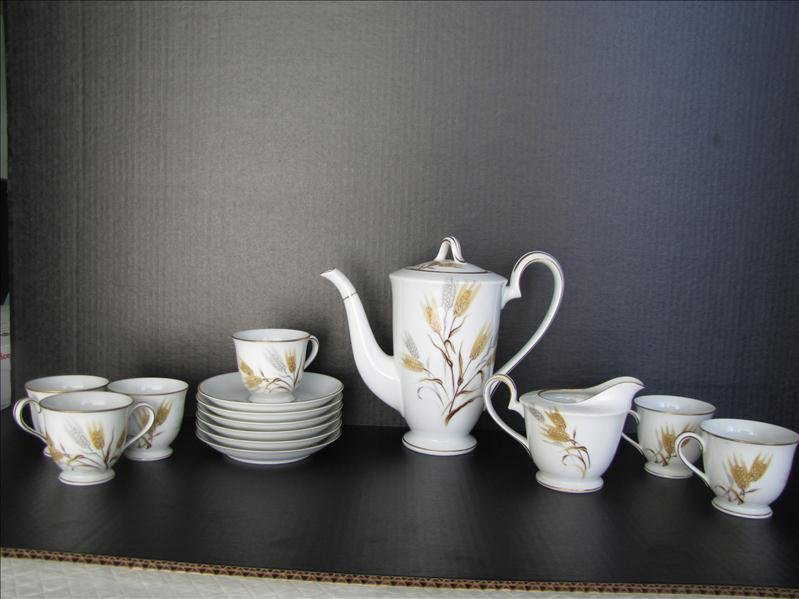 10 Noritake China Wheat Pattern Tea Set