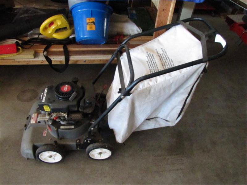 56 Craftsman Eger1 Lawn Chipper/Vacuum