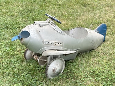 Mister Metal Army Pursuit Pedal Airplane