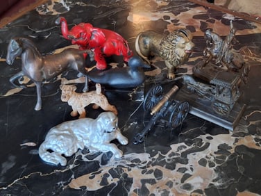 Cast Iron Figures & Banks