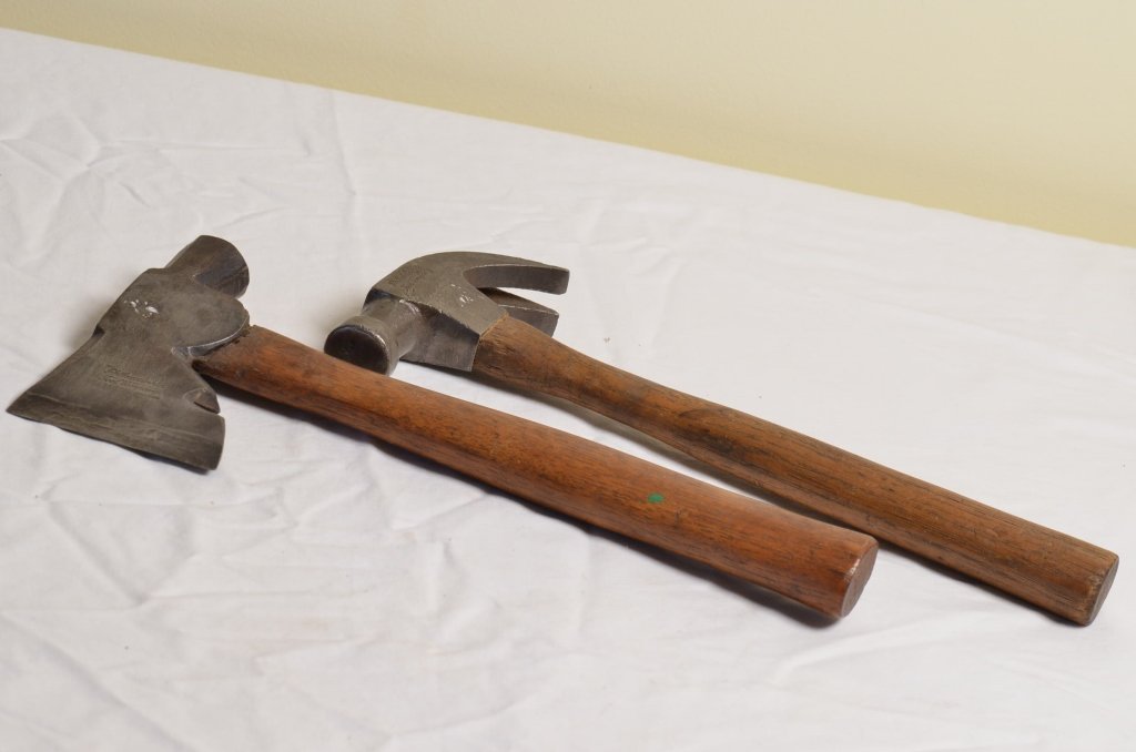 Philadelphia Tool Co. Hatchet & Claw Hammer: Philadelphia Tool Company. A pair of vintage collectable tools. Very good condition and clearly marked.