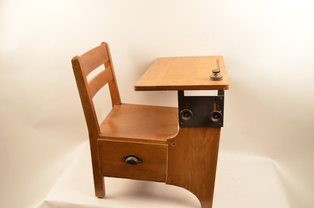 Vintage Oak Children's School Desk: Contact Pak Mail (260) 637-4809 for shipping quote prior to bidding. This is a child's writing desk with inkwell. May not be original to the desk. Has seat drawer, pencil holder. Adjustable height. Me