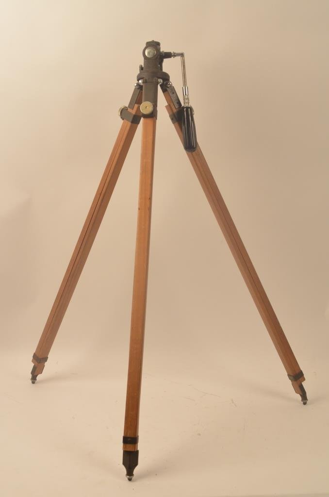 Vintage Filmo Wooden Photographers Tripod: Contact Pak Mail (260) 637-4809 for shipping quote prior to bidding. Old photography camera tripod. Wooden legs.