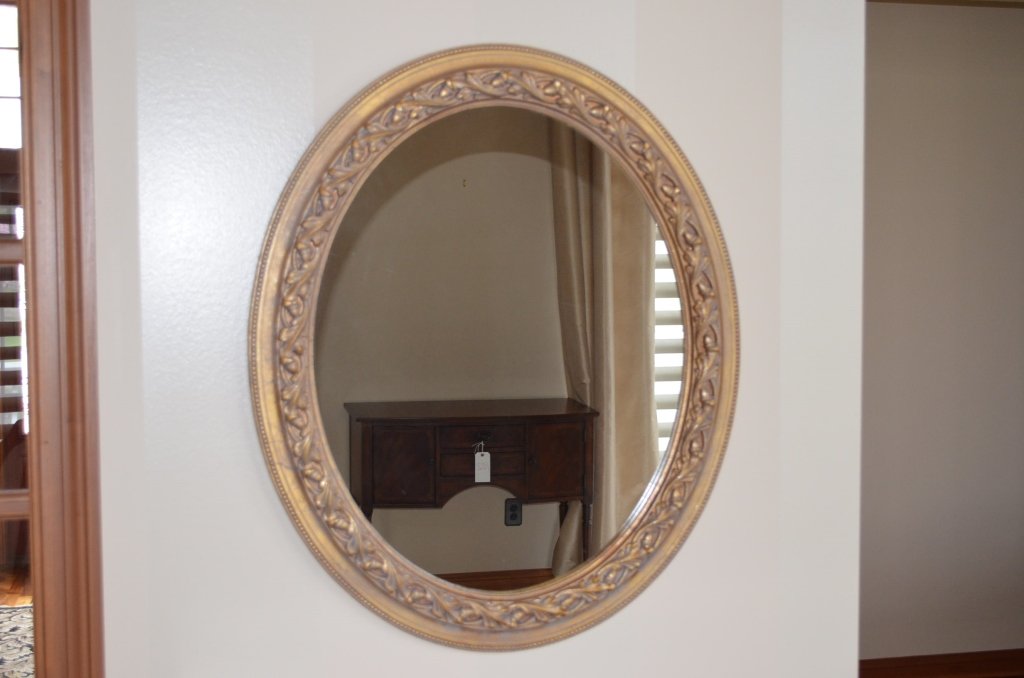 Elliptical White Oak Leaf & Acorn Pattern Framed Mirror: Decorative wall hanging oval mirror. Measures 27.75" X 33".
