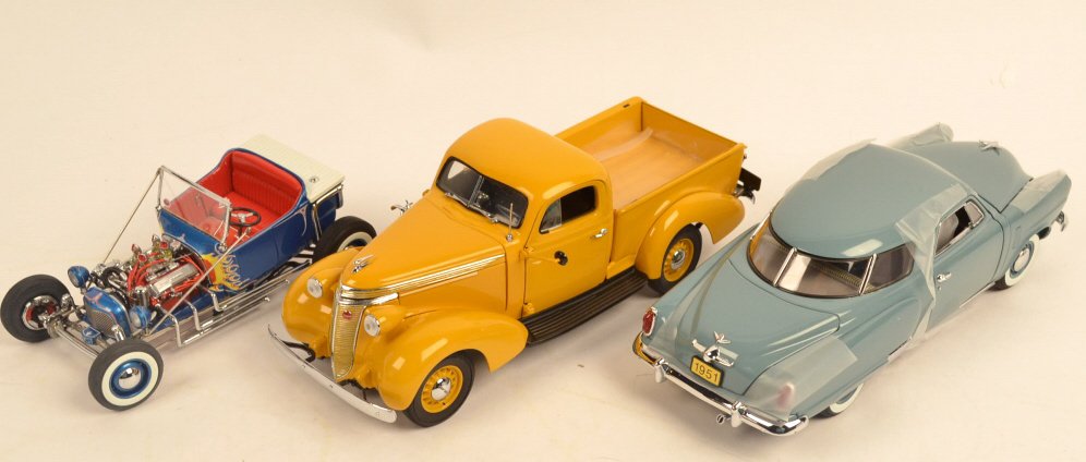 Danbury Mint Die Cast 1:18 Studebakers & Coupe: $21 Shipping/handling/insurance (up to $100) shipped in the continental United States. We do not combine multiple lots for shipping as the packages are sealed and labeled immediately after the item is