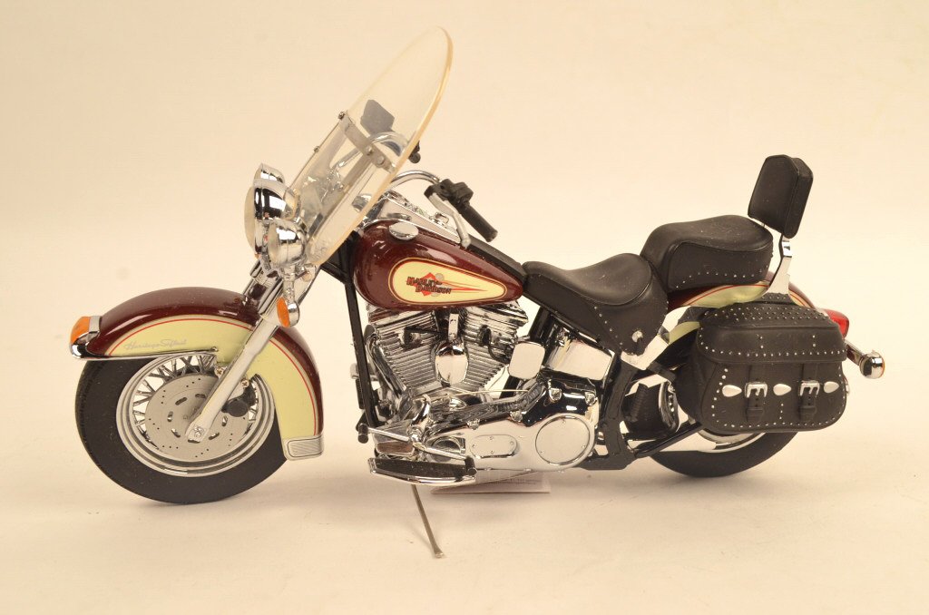 Harley-Davidson Heritage Softtail Classic 1:10: $18 Shipping/handling/insurance (up to $100) shipped in the continental United States. We do not combine multiple lots for shipping as the packages are sealed and labeled immediately after the item is