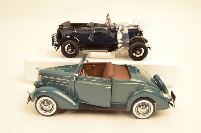 (2) Danbury Mint Die Cast Ford 1:18 Scale Cars: $20 Shipping/handling/insurance (up to 100) shipped in the continental United States. We do not combine shipping as the packages are sealed and labeled immediately after the item is sold. Adult die-ca