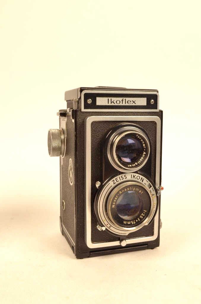 Zeiss Ikon Ikoflex Vintage Camera: $18 Shipping/handling/insurance (up to 100) shipped in the continental United States. We do not combine shipping as the packages are sealed and labeled immediately after the item is sold. Internationa