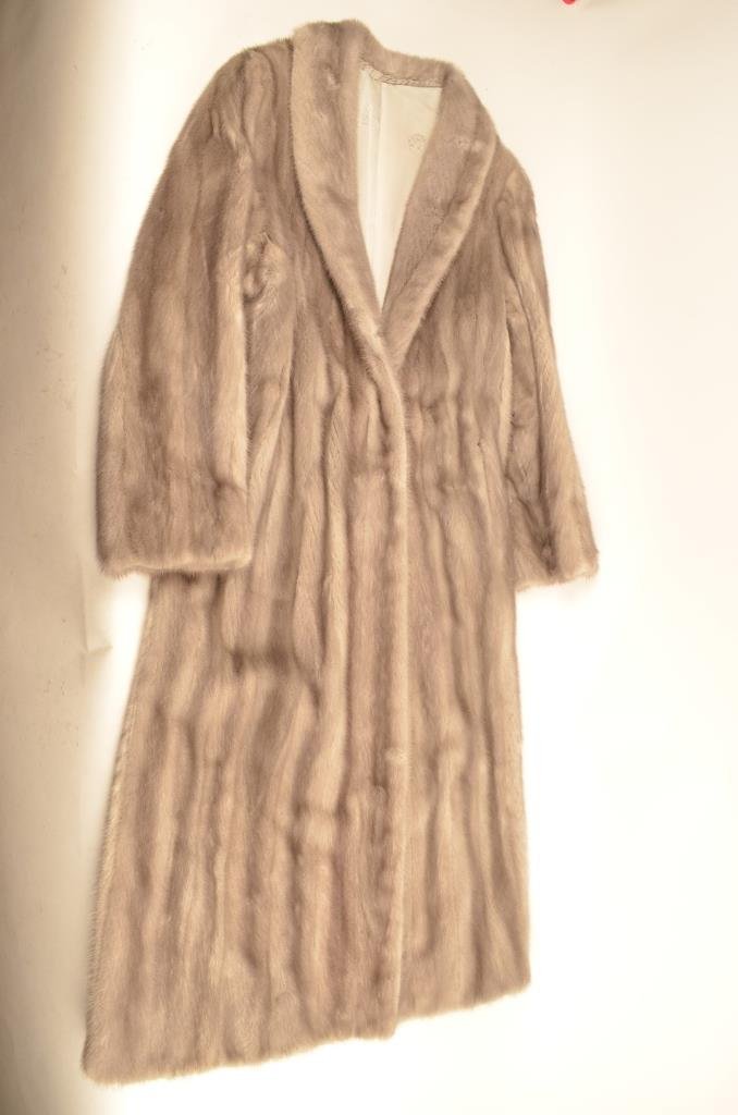 Blue Iris Full Length 100% Mink Coat.: $20 Shipping/handling/insurance (up to 100) shipped in the continental United States. We do not combine shipping as the packages are sealed and labeled immediately after the item is sold. Blue iris fu