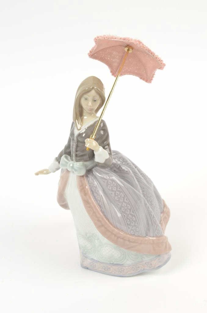 Lladro "Girl W/ Pink Umbrella Porcelain Figurine